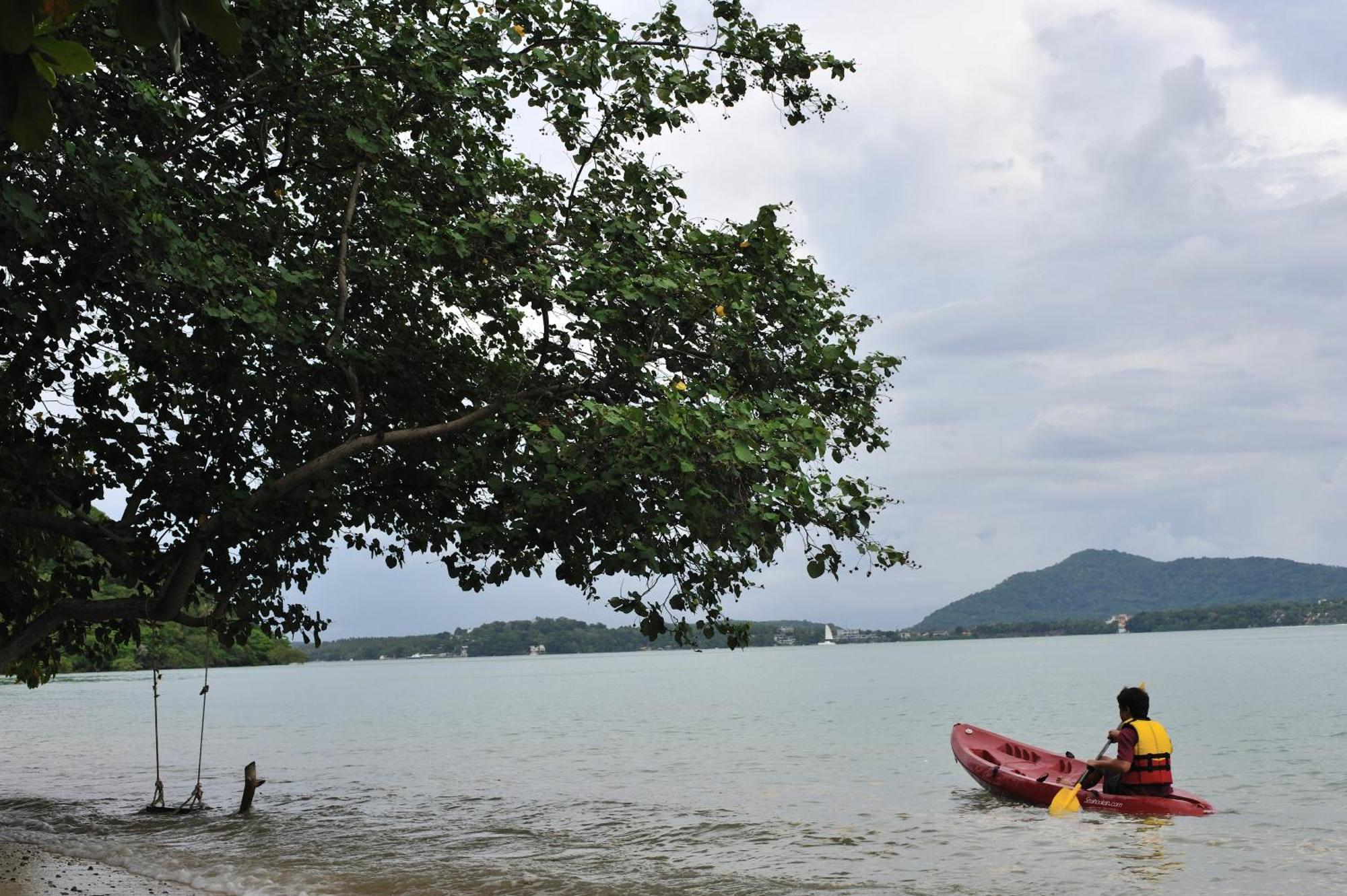 Baan Mai Beachfront Lone Island プーケット エクステリア 写真