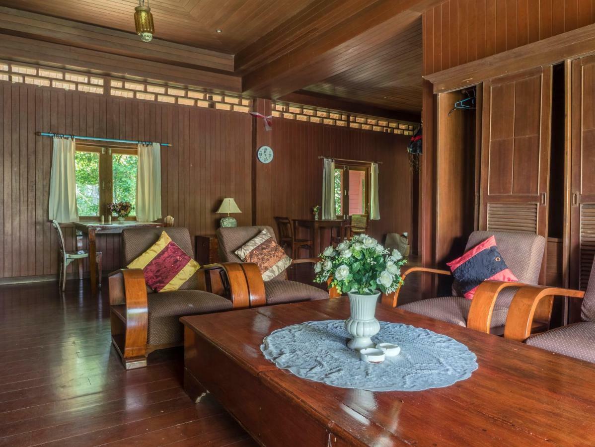 Baan Mai Beachfront Lone Island プーケット エクステリア 写真